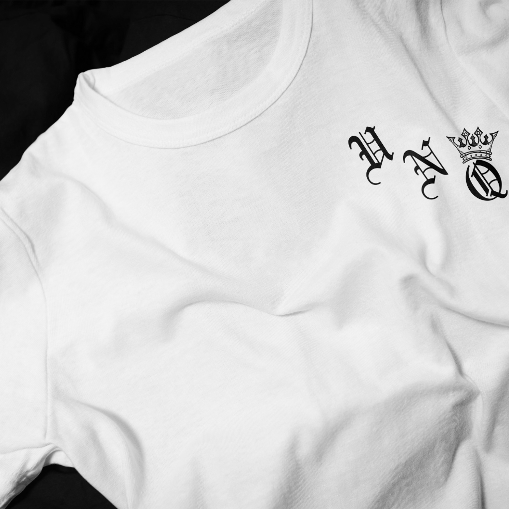 Underdogs Never Quit: Old English Long Sleeve T-Shirt (White)